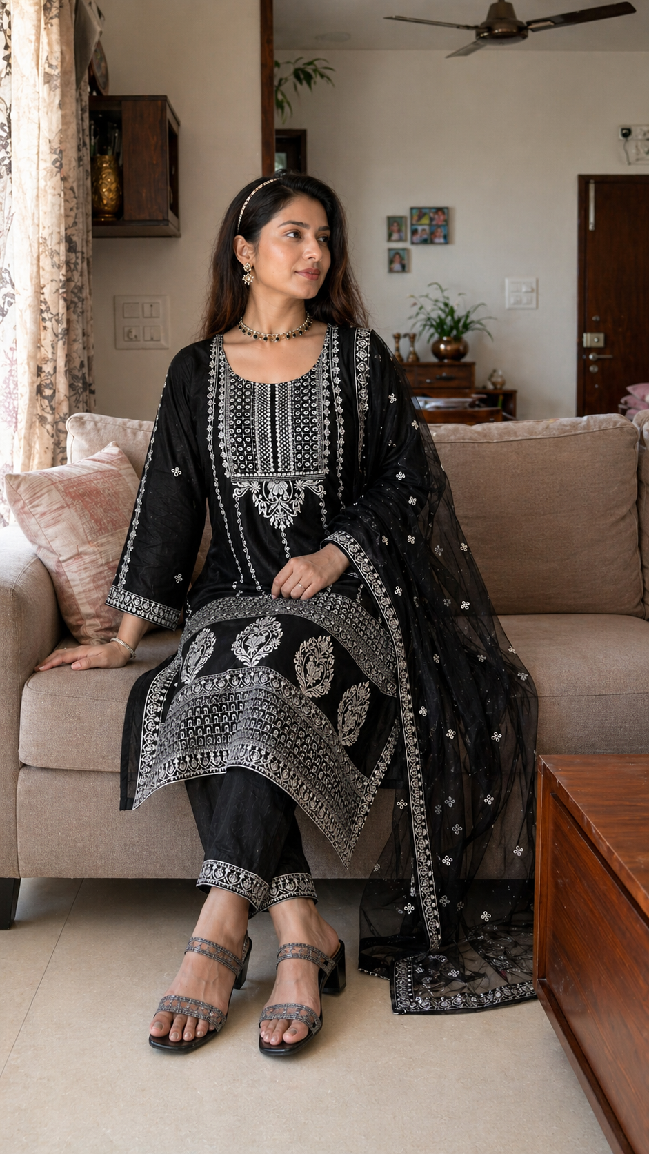 Laila Silver Embroidered Set
