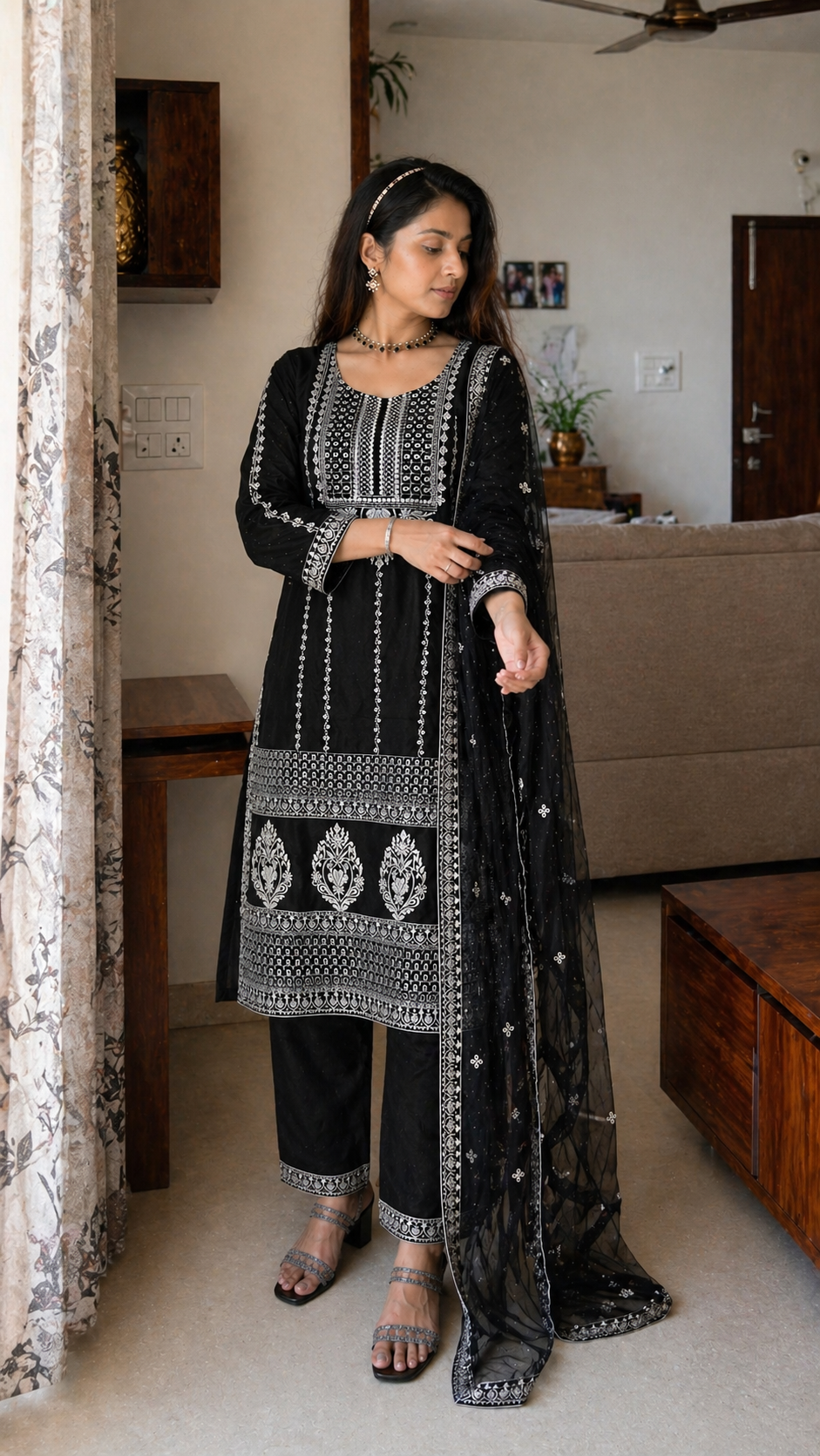 Laila Silver Embroidered Set